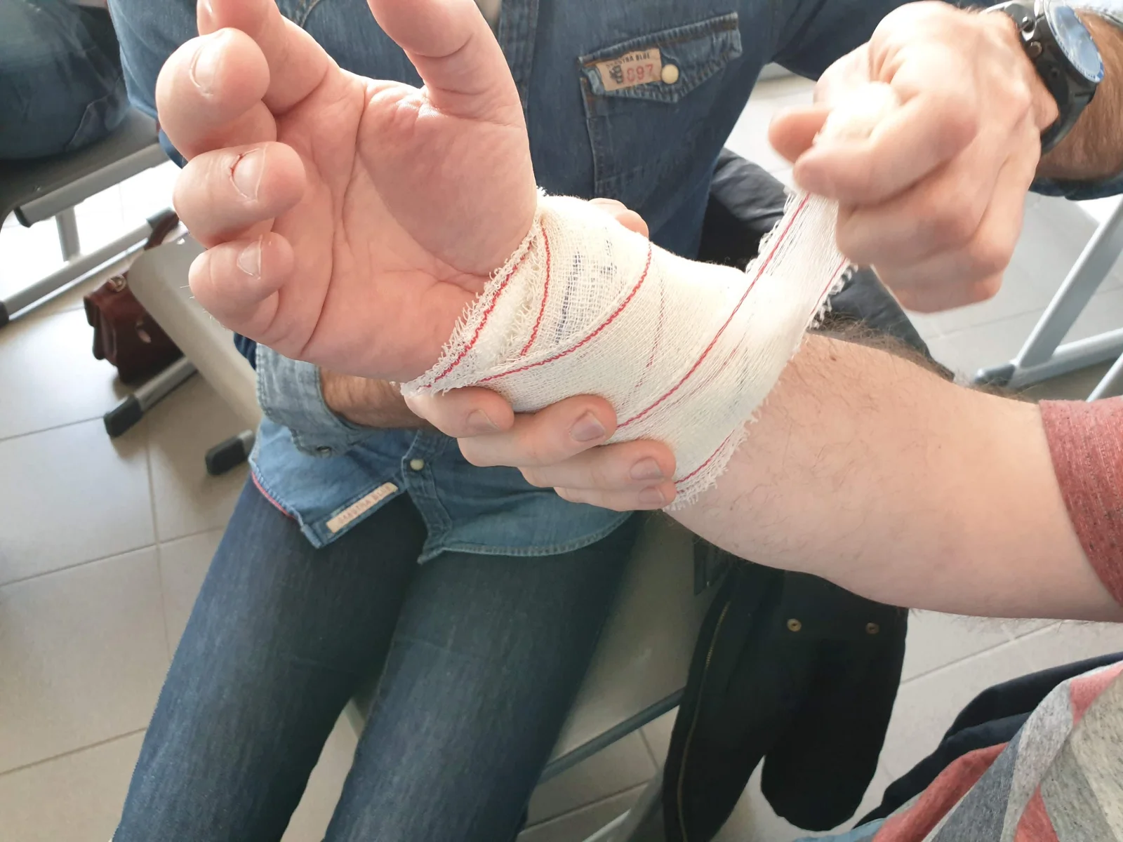 Les gestes s’apprennent en pratiquant